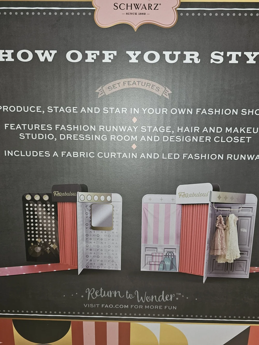 FAO Schwarz Kids Fashion Runway Playset